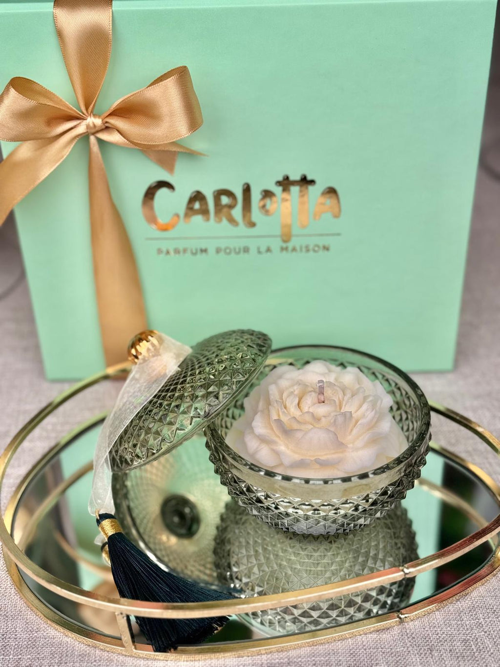 Vela em pote de vidro "rond" Verde c/ Peónia (embalada em Caixa Premium)