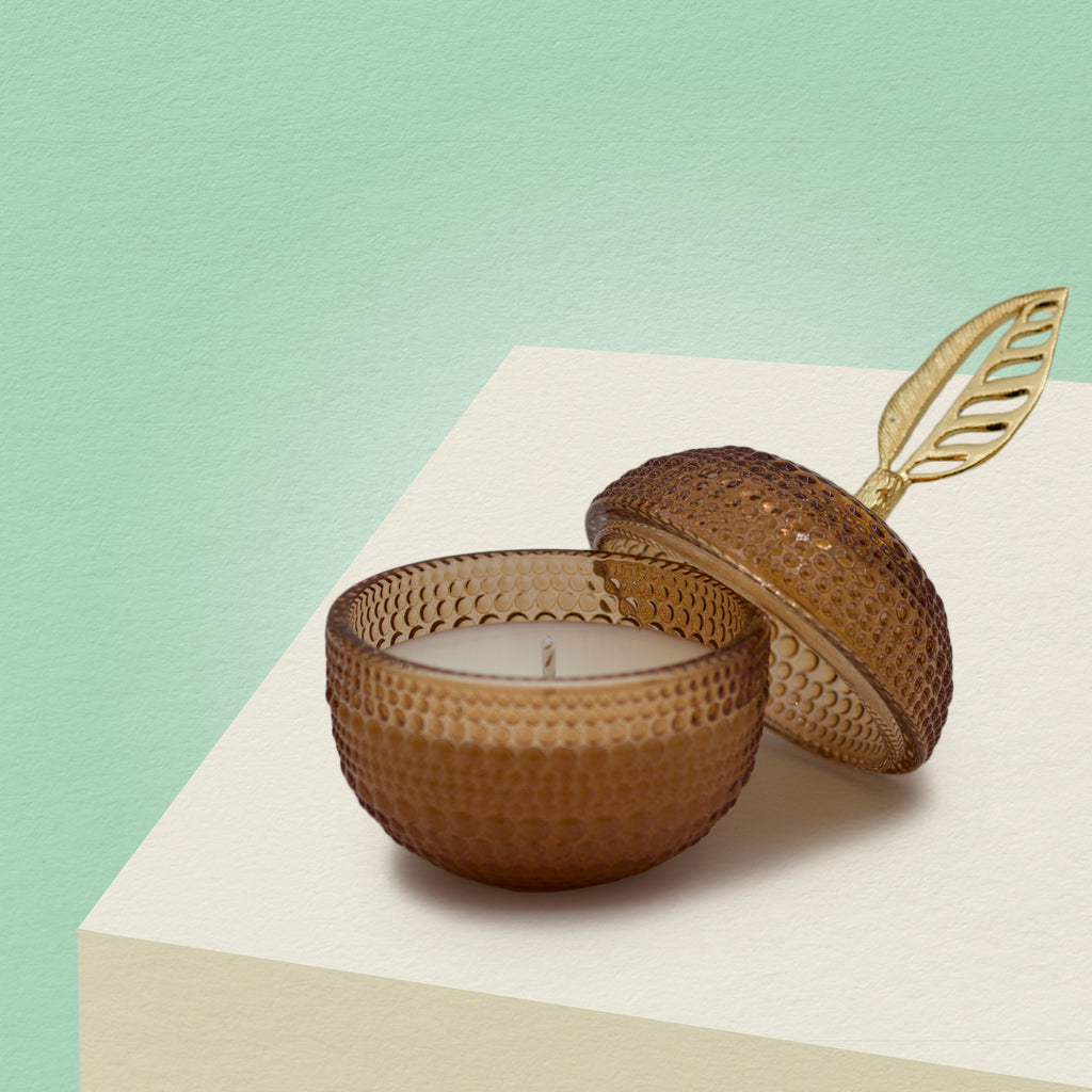 Vela em pote de vidro "Maça" - Castanho